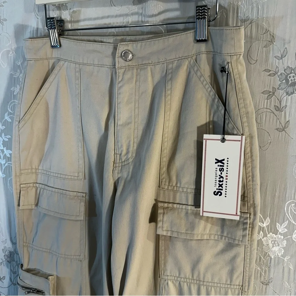 NWT Sixty-Six Los Angeles Beige Multi Pocket Beige Cargo Wide Leg Pants Size 5